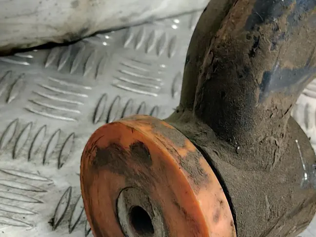 Рычаг передний нижний правый Land Rover Sport L320