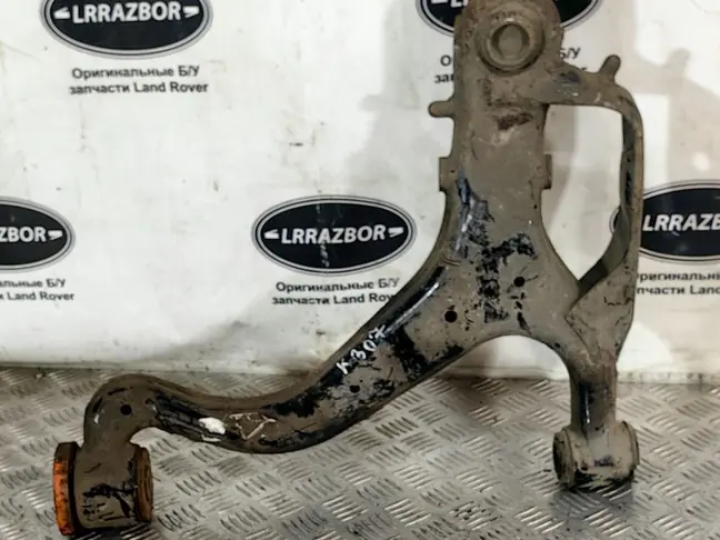 Рычаг передний нижний левый Range Rover Sport L320
