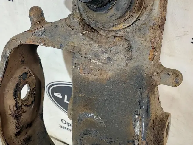 Рычаг передний нижний левый Range Rover Sport L320