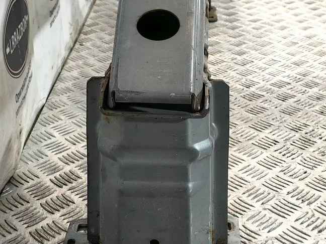 Усилитель передний Land Rover Freelander 2 2.2