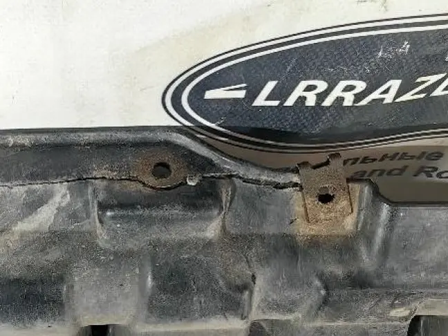 Защита пыльник радиатора Range Rover L322 02-12