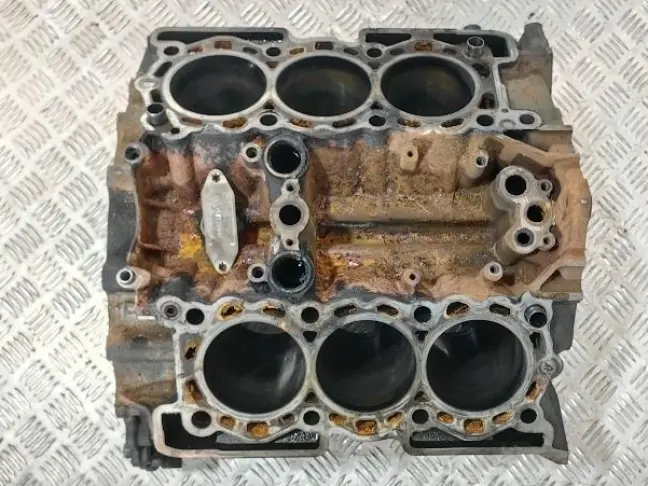 Блок цилиндров голый Land Rover DISCOVERY 4 3.0