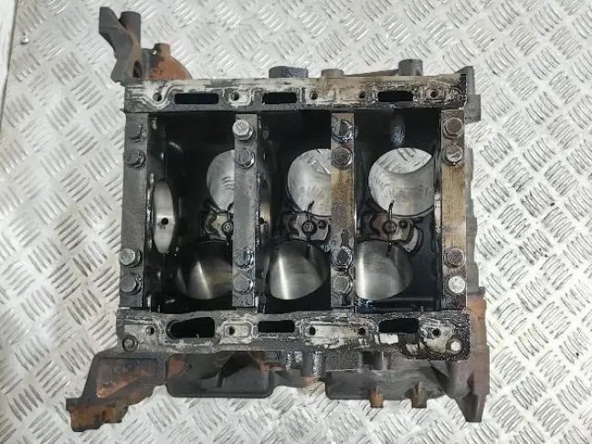 Блок цилиндров голый Land Rover DISCOVERY 4 3.0