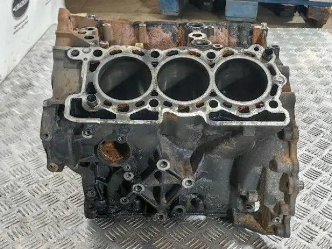 Блок цилиндров голый Land Rover DISCOVERY 4 3.0