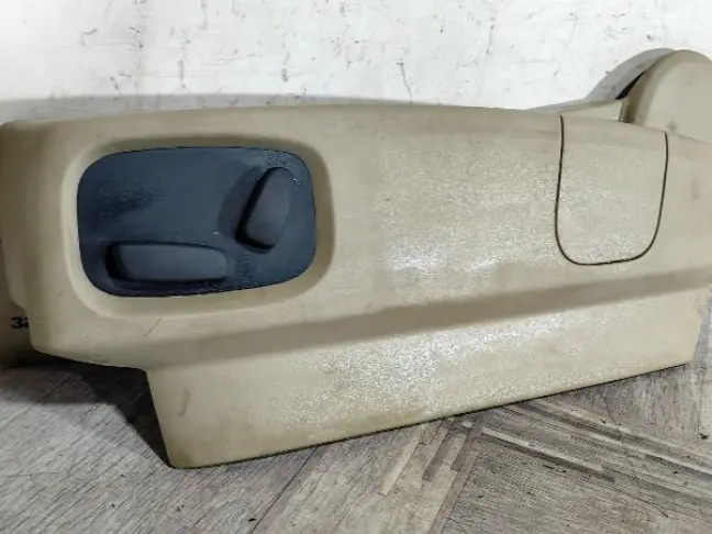 Накладка сидения левая Sport L320 09-13