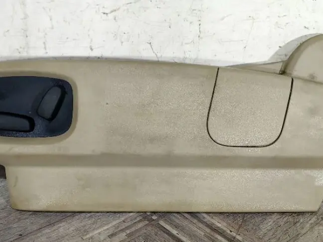 Накладка сидения левая Sport L320 09-13