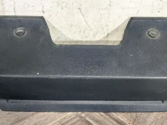 Заглушка бампера для Land Rover Sport L320 09-13