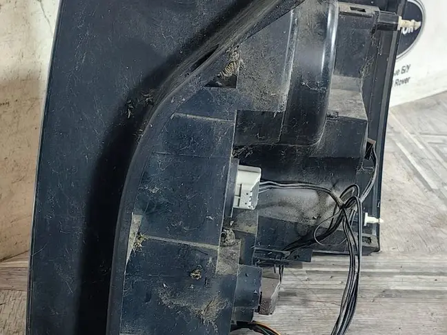 Фонарь задний левый Range Rover Sport L320