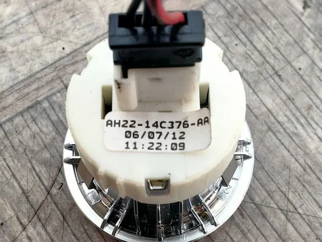 Кнопка запуска двигателя Discovery 4/ Sport L320