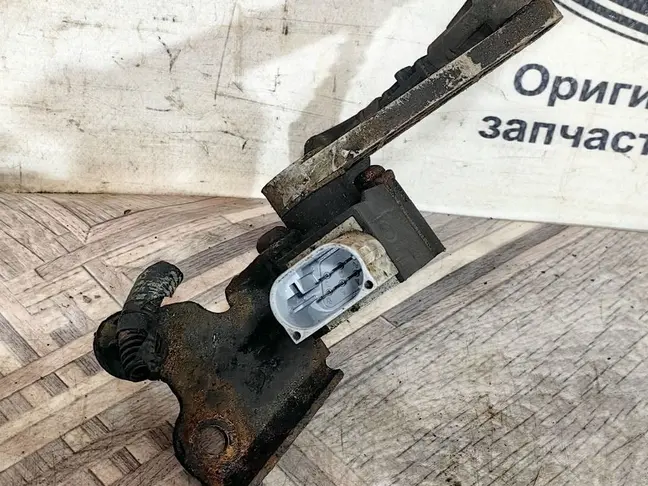 Датчик положения кузова передний RRS L320 рест