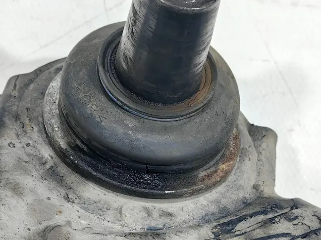 Рычаг передний нижний правый Land Rover Sport L320