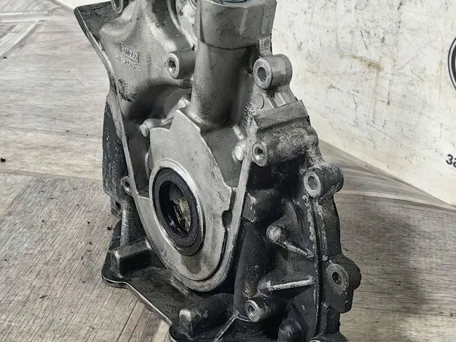 Насос масляный DISCOVERY 4 L319 3.0 306DT