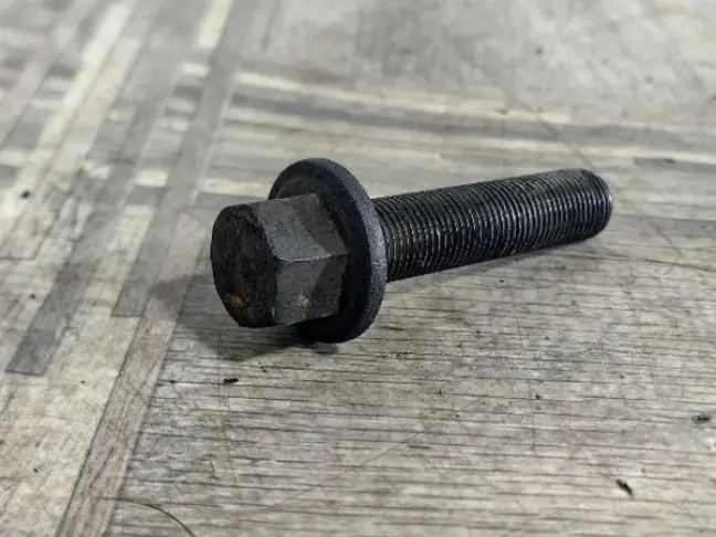 Болт коленвала Discovery 4 306DT 3.0