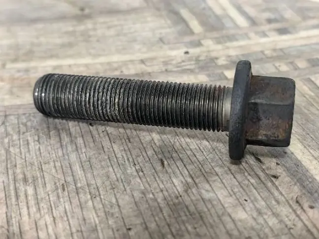 Болт коленвала Discovery 4 306DT 3.0