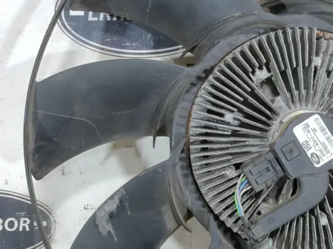 Вентилятор радиатора DISCOVERY 4 L319 3.0 306DT