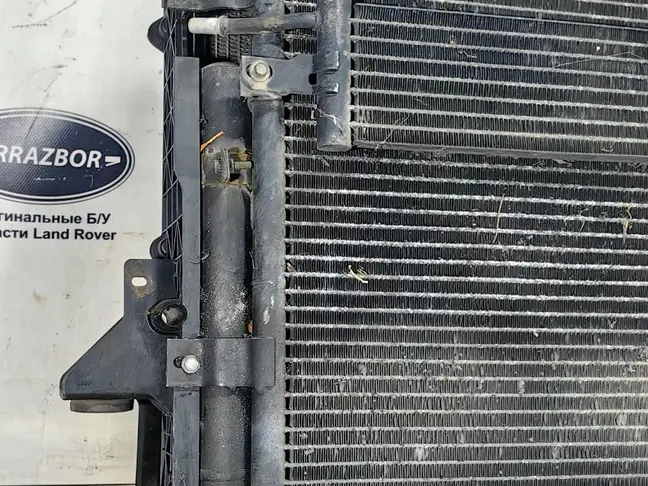 Кассета радиаторов в сборе DISCOVERY 4 L319 09-14