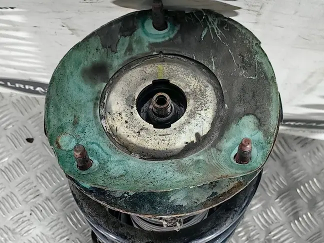 Амортизаторы задние Freelander 2 2.2