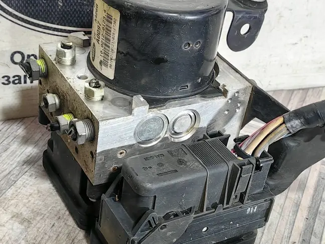 Блоки комплект Land Rover Freelander 2 2.2