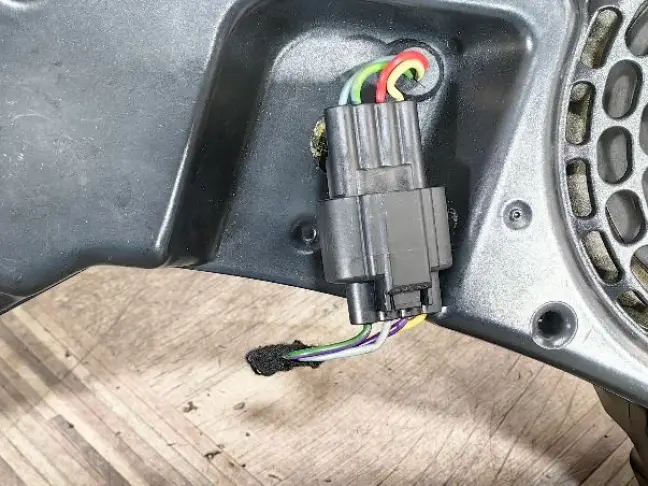 Сабвуфер Land Rover Freelander 2 2.2