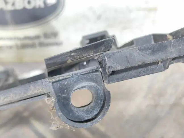 Площадка фары правая Land Rover Freelander 2 2.2