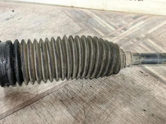 Тяга рулевая с наконечником правым Freelander 2