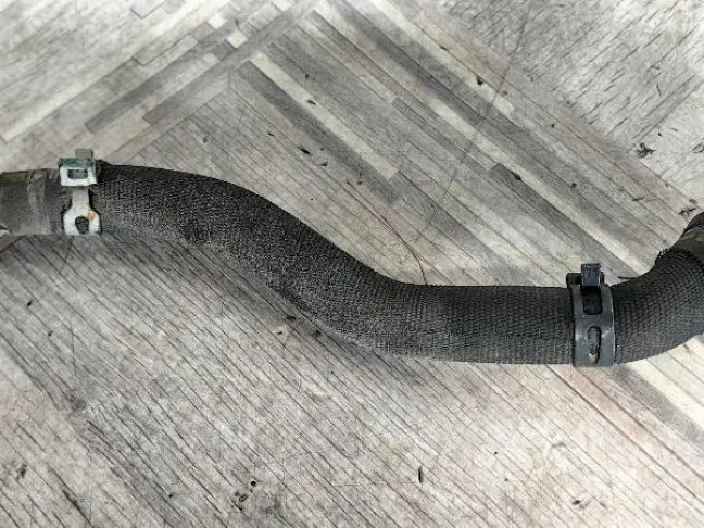 Патрубок охлаждения Land Rover Freelander 2 2.2