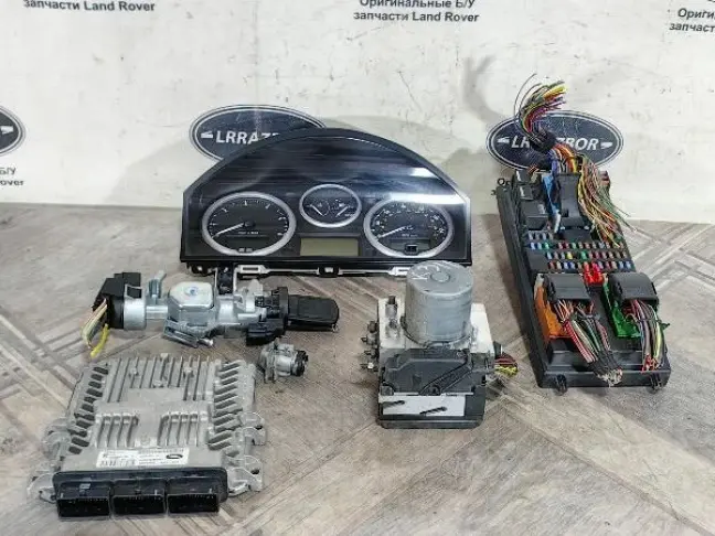 Блоки комплект  DISCOVERY 3 L319 05-09