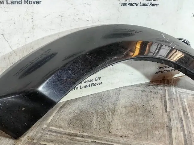 Молдинг заднего крыла правого DISCOVERY 3 L319