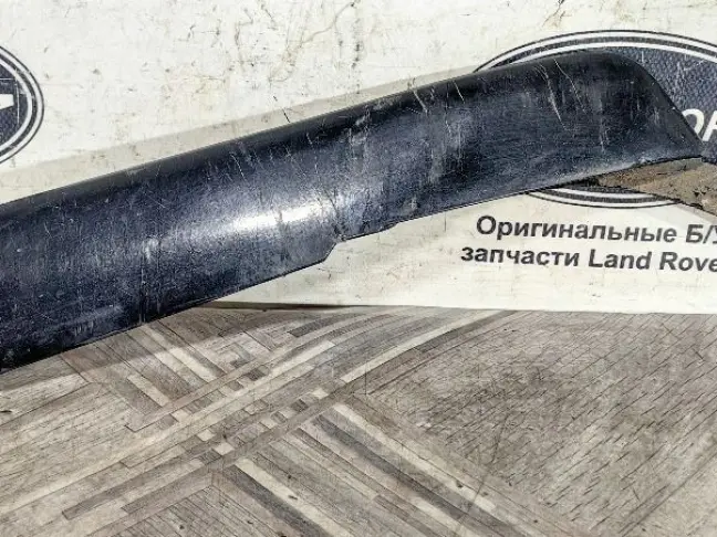 Ресничка правая бампера Discovery 4 L319 2009-2012