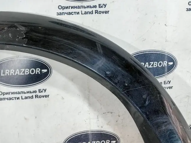 Молдинг двери задней правой DISCOVERY 3 L319 05-09