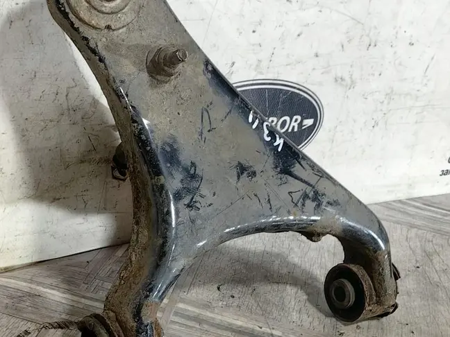 Рычаг передний верхний правый DISCOVERY 3 L319