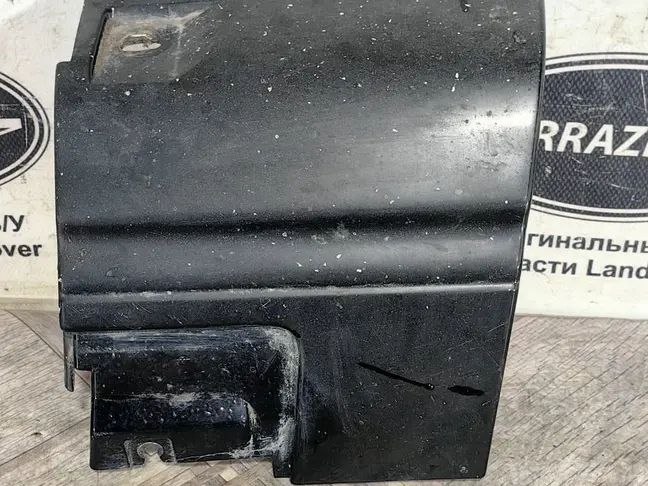 Молдинг переднего правого крыла DISCOVERY 3/4 L319