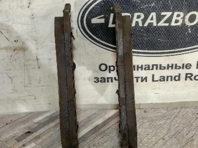 Колодки передние DISCOVERY 3 L319 2.7