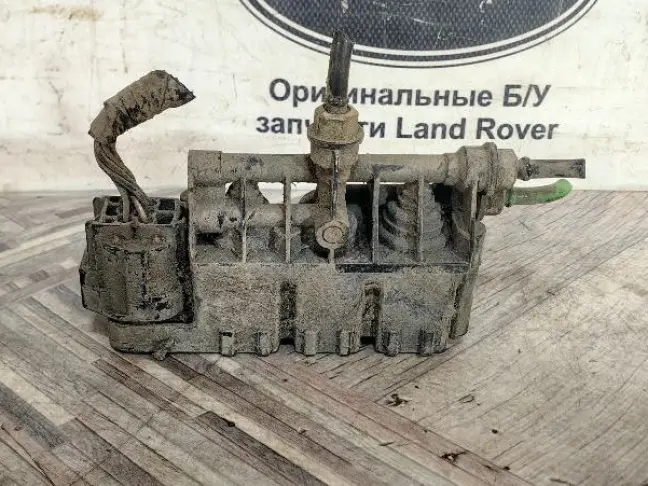 Блок клапанов задний DISCOVERY 3/4 L319 05-15