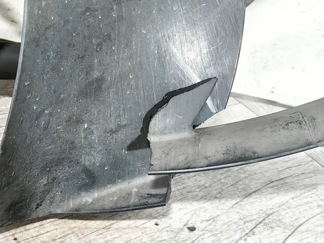 Вентилятор радиатора DISCOVERY 3 L319 2.7 276DT