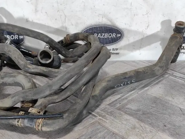 Патрубок системы охлаждения DISCOVERY 3 L319 2.7