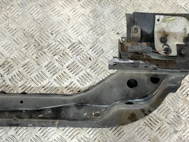 Поперечина межлонжеронная DISCOVERY 3 L319 05-14