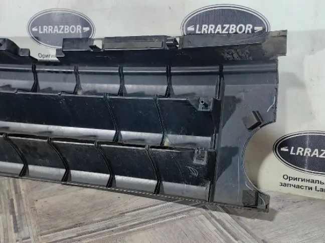 Решетка радиатора Land Rover DISCOVERY 3 L319