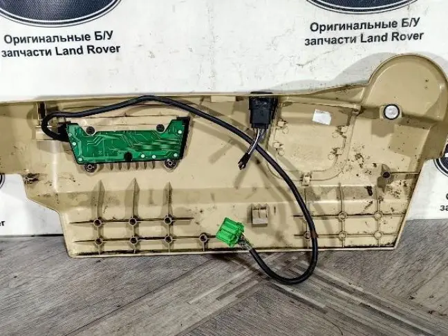 Накладка сидения правая Sport L320 05-09