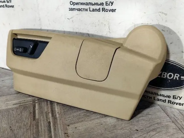 Накладка сидения левая DISCOVERY 3 L319 05-09