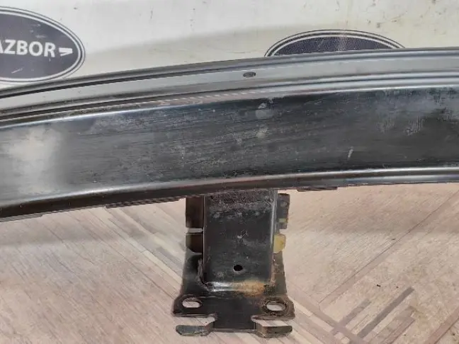 Усилитель переднего бампера DISCOVERY 3/4 L319