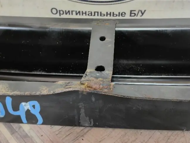 Усилитель переднего бампера DISCOVERY 3/4 L319