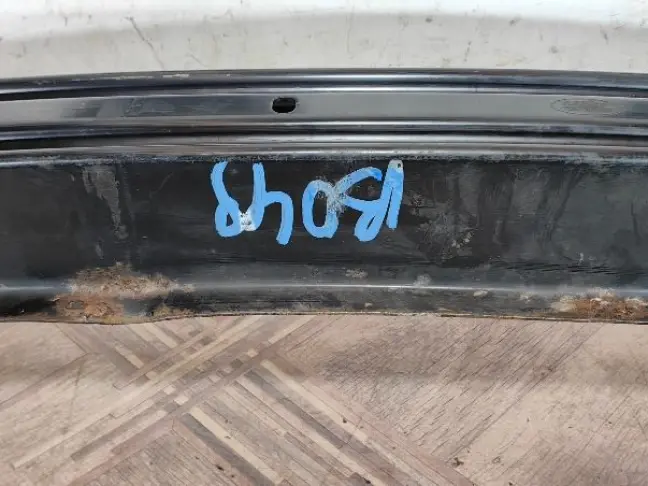 Усилитель переднего бампера DISCOVERY 3/4 L319