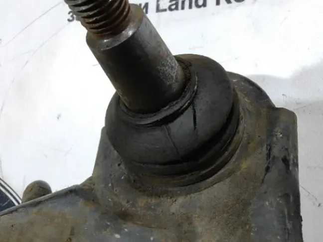 Рычаг передний нижний левый DISCOVERY 3 L319