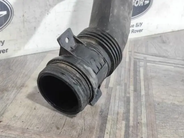 Патрубок впускной Land Rover DISCOVERY 3 L319 2.7