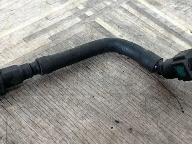 Топливная трубка евро 4 DISCOVERY 3 L319 2.7