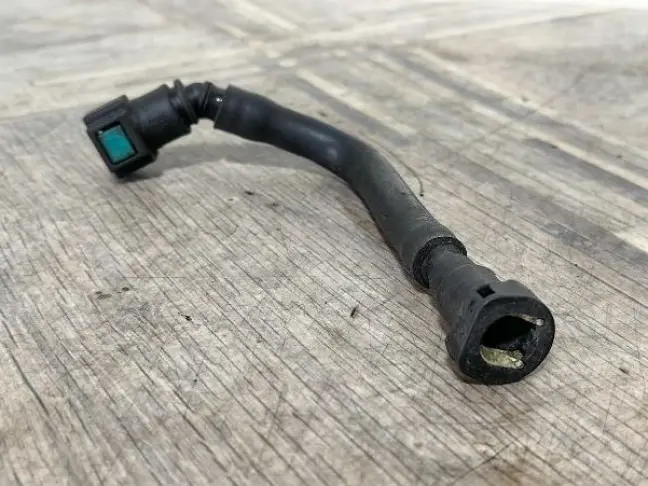 Топливная трубка евро 4 DISCOVERY 3 L319 2.7