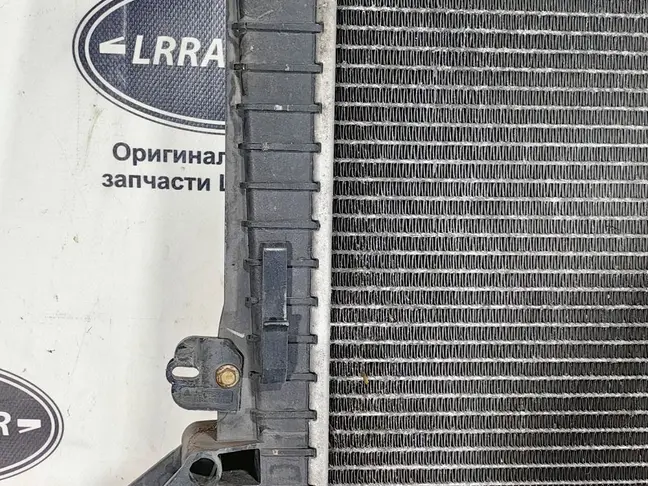 Радиатор основной деффект DISCOVERY 3 L319 05-09