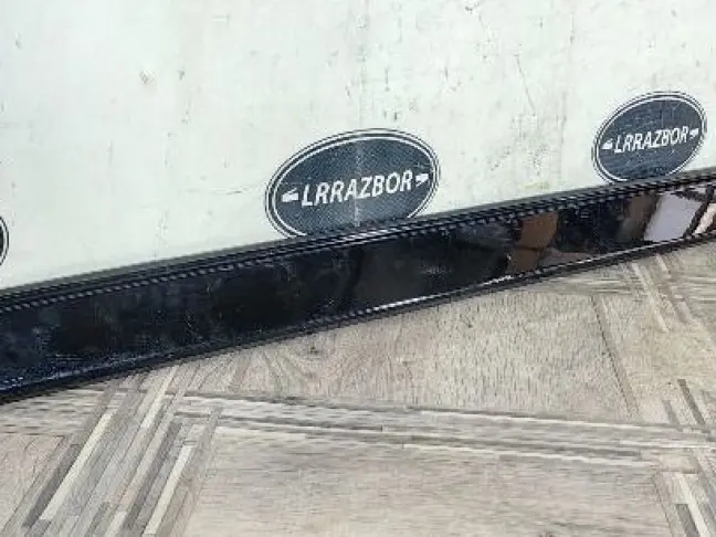 Молдинг крыши левый Range Rover 4 L405