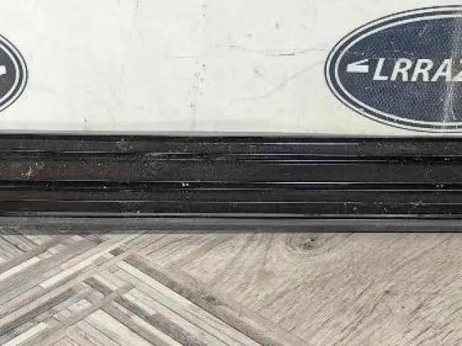 Молдинг крыши левый Range Rover 4 L405